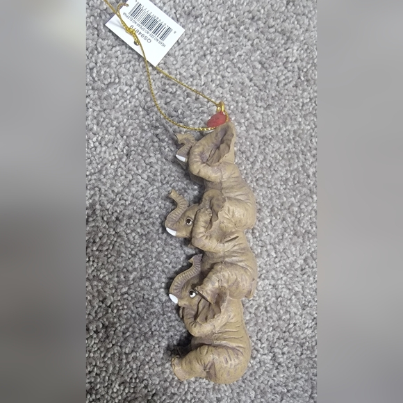 Design Toscano See, Speak, Hear No Evil Elephant Holiday Tree Ornament - Picture 5 of 7